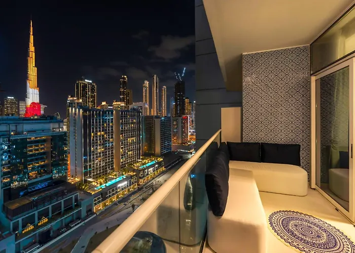 Luxury Apartment With Balcony & Full Burj Khalifa View By Dejaview Stays